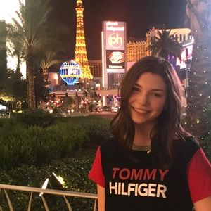 Meet your Posher, Olivia